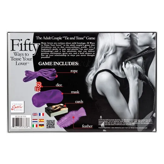 Coffret Calexotics jeu de couple cinquante façons de taquiner votre amour, dés et accessoires inclus pour pimenter l'intimité.