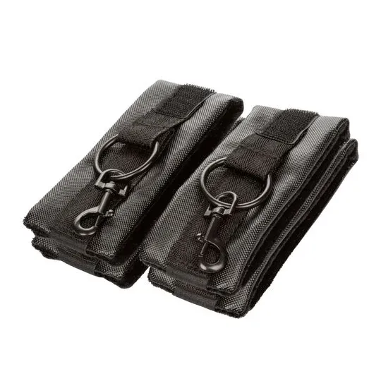 Cravate de porc rembourrée ajustable CALEXOTICS, poignets et chevilles en cuir végétalien noir, fermetures Velcro